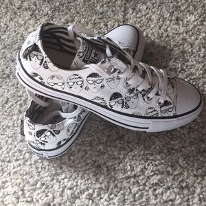 Converse Andy Warhol "Specs" low tops ⭐️